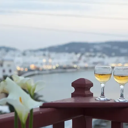 Апартаменты Arodou And *